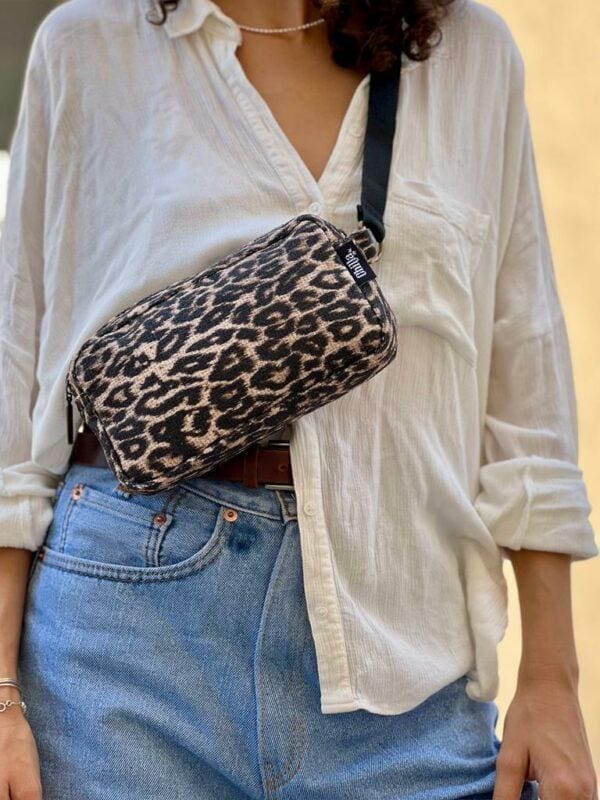 &#8220;Lawrence&#8221; pouch hysterically spotted!
